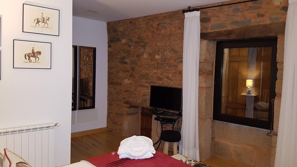 Casa De Baixo - Nature Hotel Alvoco das Várzeas 외부 사진